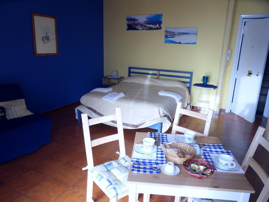 Leucosia Bed & Breakfast Σαλέρνο Εξωτερικό φωτογραφία
